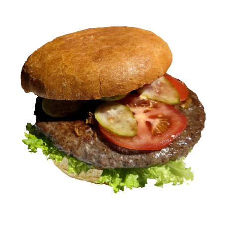 Holzfäller Burger mit Rinderpattie, Gurke, Tomaten und Salat.