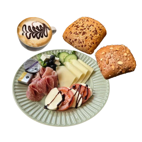 Caprese Frühstück mit Käse, Wurst, Oliven, Rucola & Heißgetränk