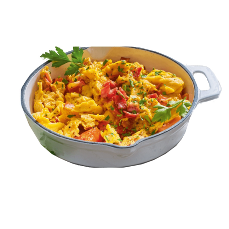 Herzhaftes Landrührei mit Kräutern.