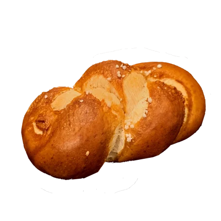 Frisch gebackener Laugenzopf mit glänzender, brauner Kruste.